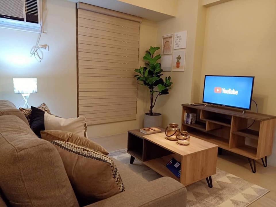 Avida 34Th Aparthotel Manila Exteriör bild
